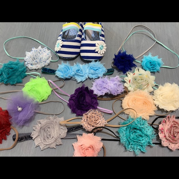 Baby girl shoes and headbands new 0-3 months - Picture 3 of 4